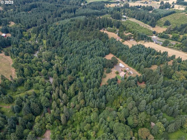 19791 Ne SUNNYCREST Rd, Newberg, OR 97132