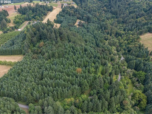 19791 Ne SUNNYCREST Rd, Newberg, OR 97132