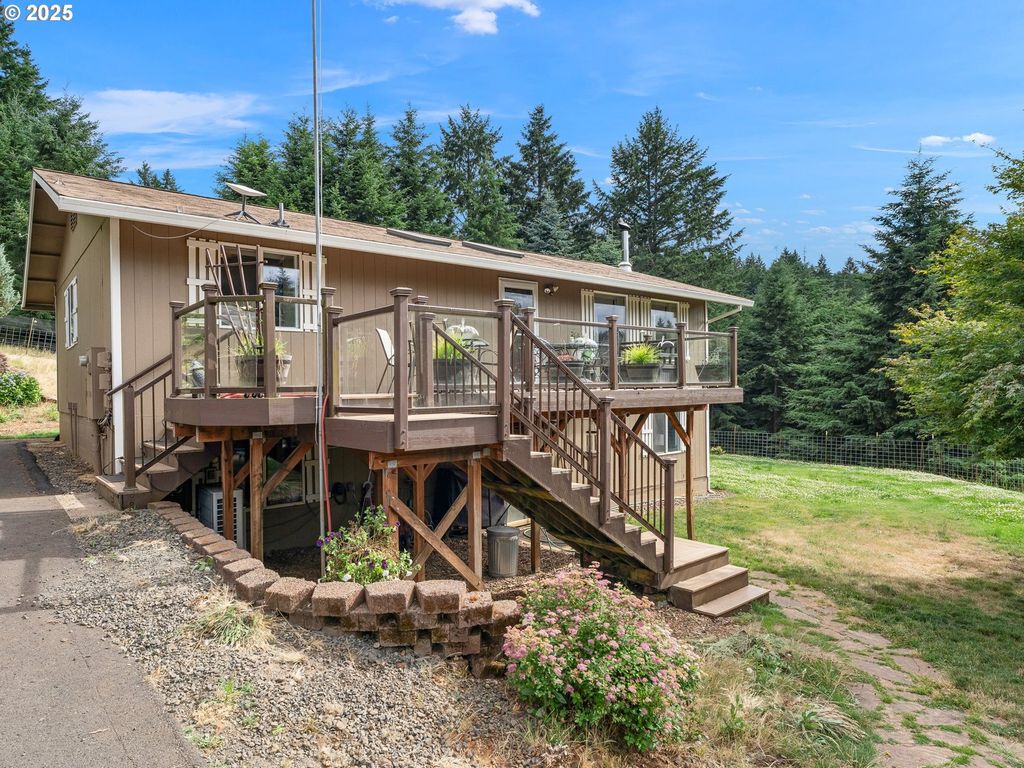 19791 Ne SUNNYCREST Rd, Newberg, OR 97132