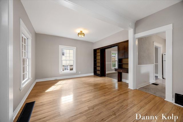 18 Ann Street Nw, City Of Grand Rapids, MI 49505