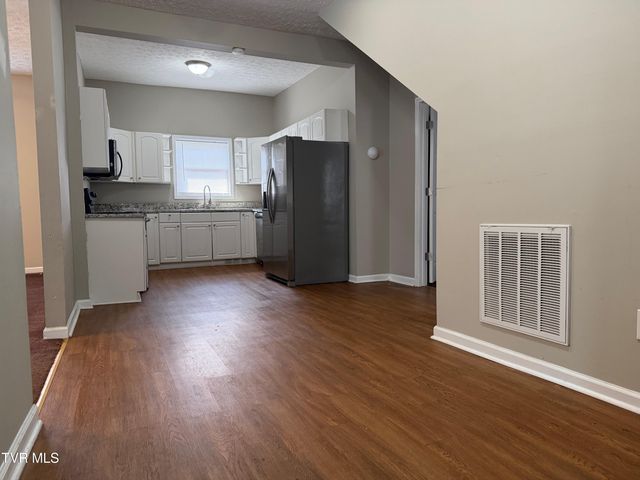 142 West Wanola Avenue, Kingsport, TN 37660