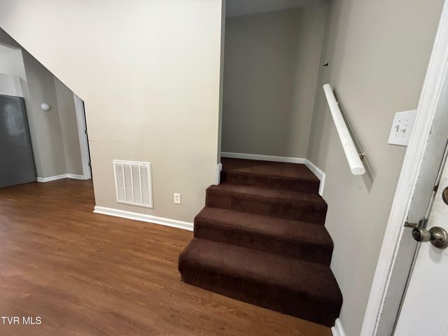 142 West Wanola Avenue, Kingsport, TN 37660