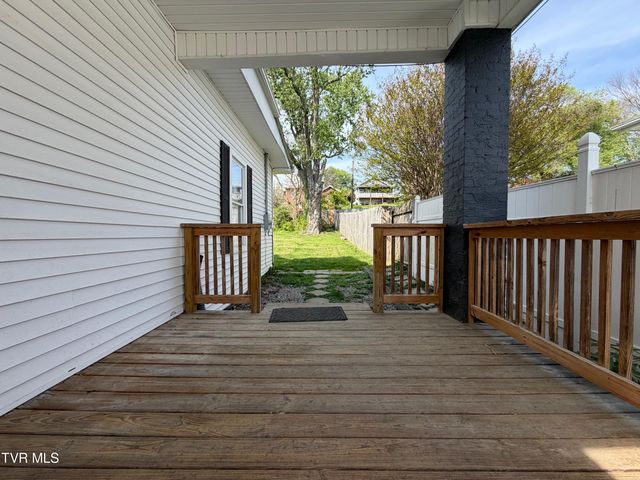 142 West Wanola Avenue, Kingsport, TN 37660