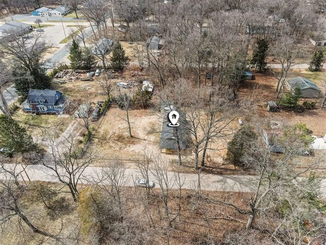 908 Grove Street, Pullman, MI 49450