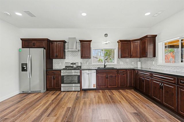 908 Grove Street, Pullman, MI 49450