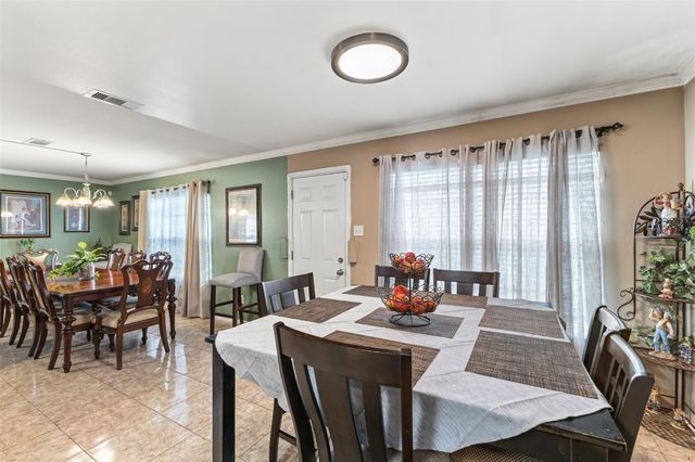 9411 Abbotshall Lane, Houston, TX 77044