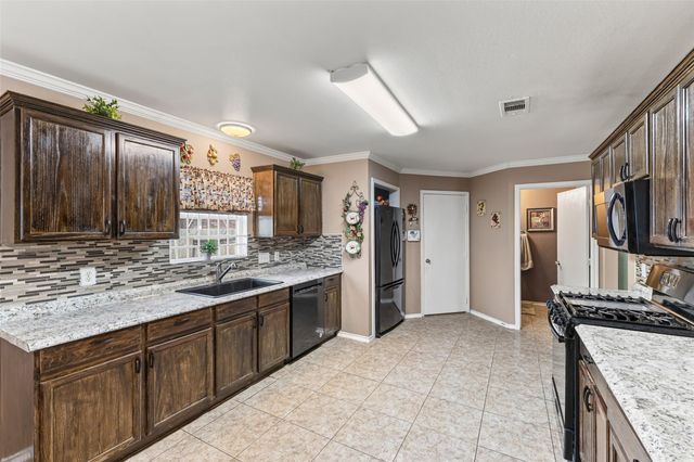 9411 Abbotshall Lane, Houston, TX 77044