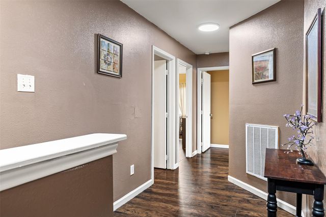 9411 Abbotshall Lane, Houston, TX 77044