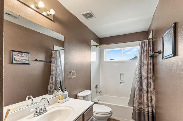 9411 Abbotshall Lane, Houston, TX 77044