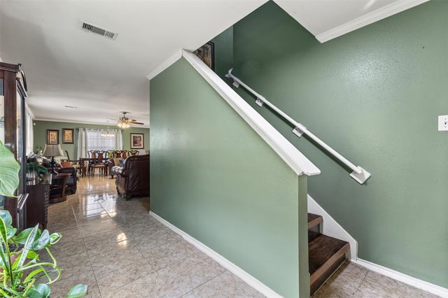 9411 Abbotshall Lane, Houston, TX 77044