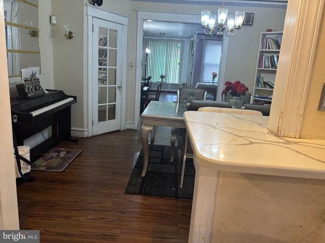 5915 6TH ST, Philadelphia, PA 19120