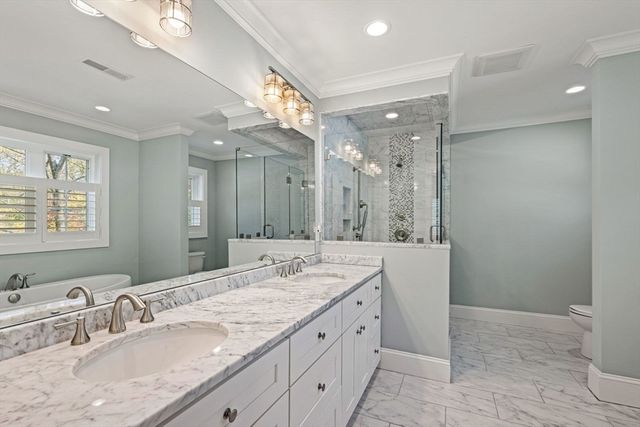 12 Pelham Rd, Weston, MA 02493