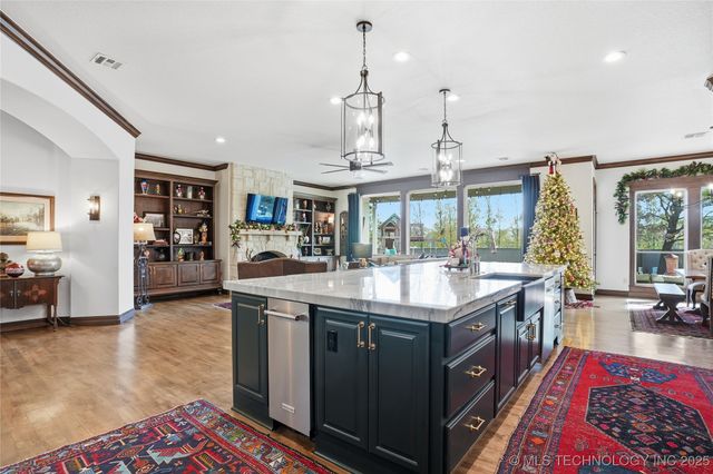 10497 S 95th East Place, Tulsa, OK 74133