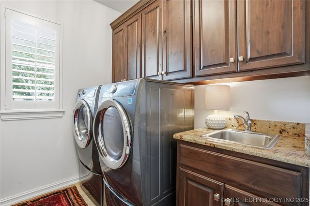 10497 S 95th East Place, Tulsa, OK 74133