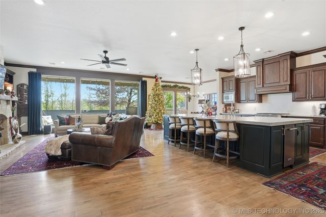 10497 S 95th East Place, Tulsa, OK 74133