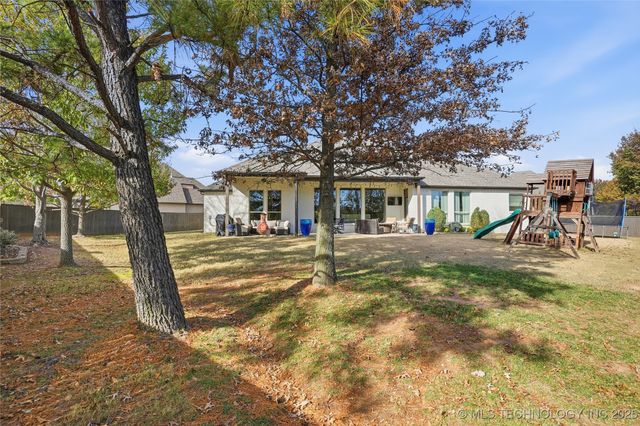 10497 S 95th East Place, Tulsa, OK 74133