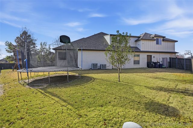 10497 S 95th East Place, Tulsa, OK 74133