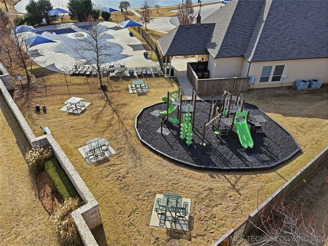 10497 S 95th East Place, Tulsa, OK 74133