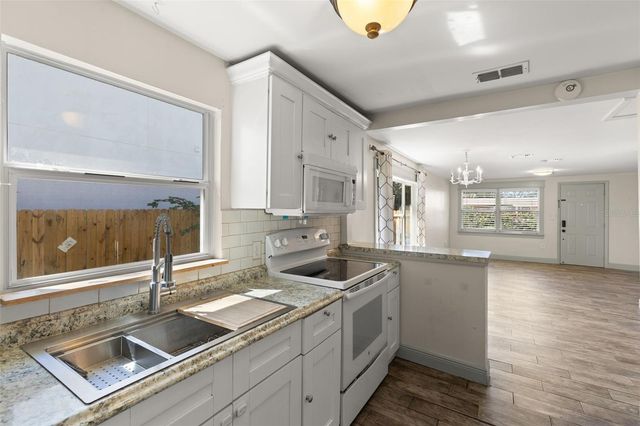 8507 CLAONIA STREET, Tampa, FL 33614