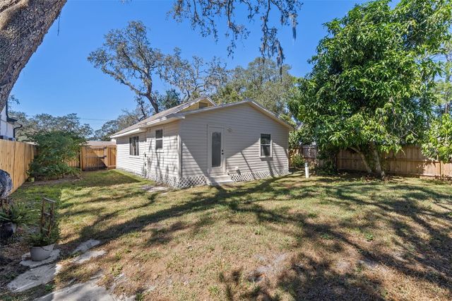 8507 CLAONIA STREET, Tampa, FL 33614