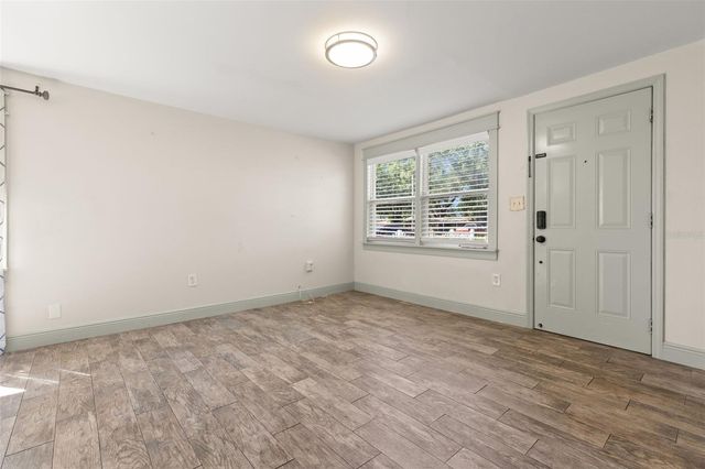 8507 CLAONIA STREET, Tampa, FL 33614