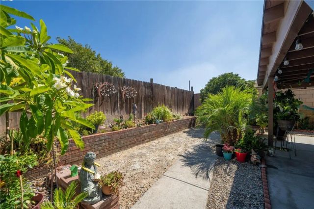 255 S Lassen Avenue, San Bernardino, CA 92410