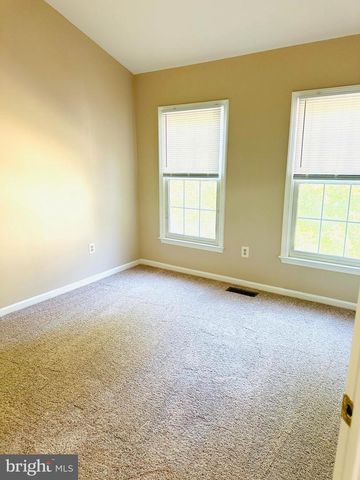 1005 GRAND OAK WAY, Rockville, MD 20852