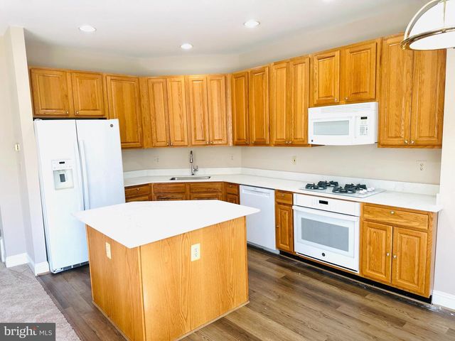 1005 GRAND OAK WAY, Rockville, MD 20852