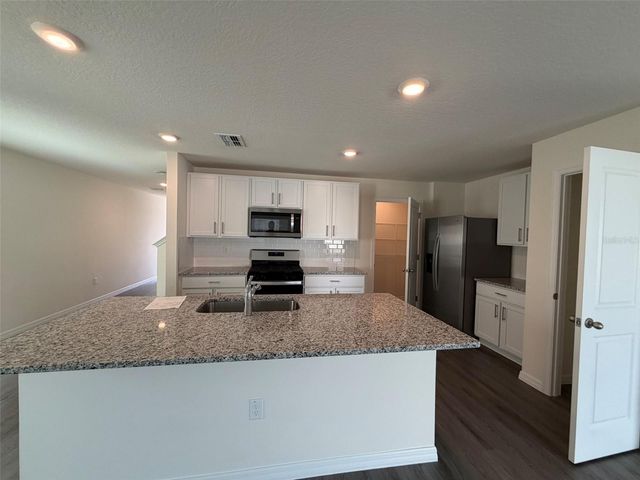 35991 SUNFLOWER HILL DRIVE, Zephyrhills, FL 33541