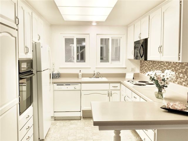 897 Ronda Sevilla C, Laguna Woods, CA 92637
