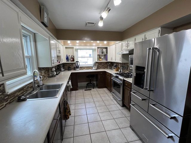 5402 S County Road D, Afton, WI 53501