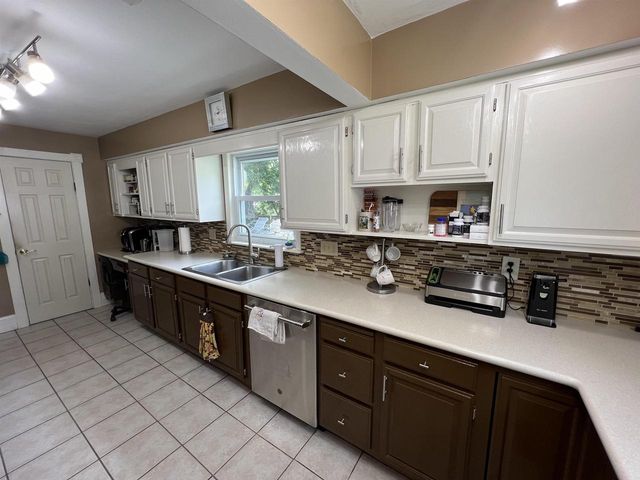 5402 S County Road D, Afton, WI 53501