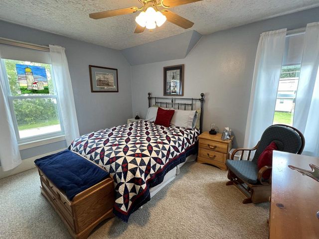 5402 S County Road D, Afton, WI 53501