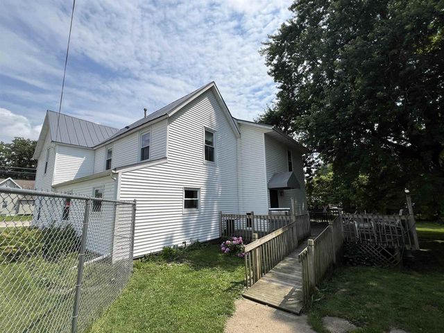 5402 S County Road D, Afton, WI 53501