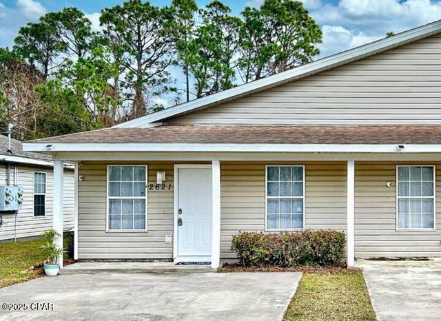 2621 Lagoon Knoll Drive, Panama City, FL 32408