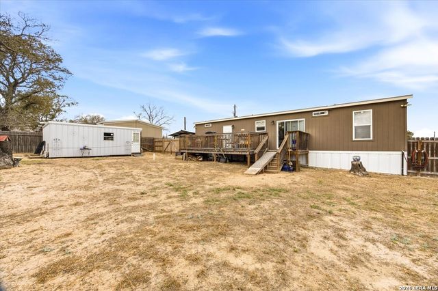 101 Rocky Ridge, Poteet, TX 78065