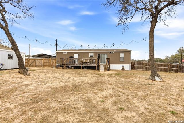 101 Rocky Ridge, Poteet, TX 78065