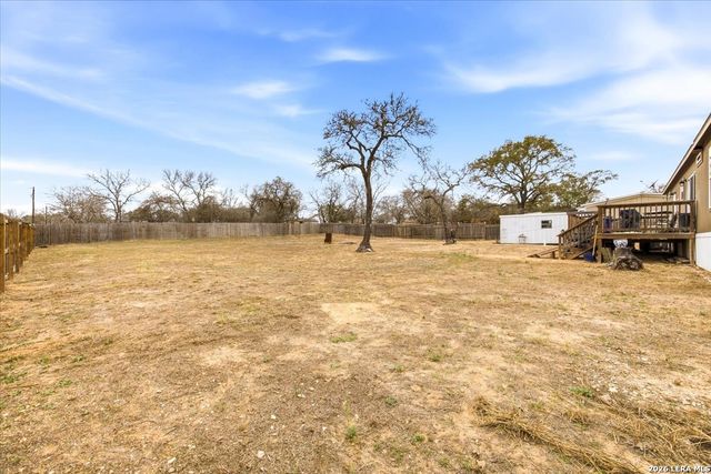 101 Rocky Ridge, Poteet, TX 78065