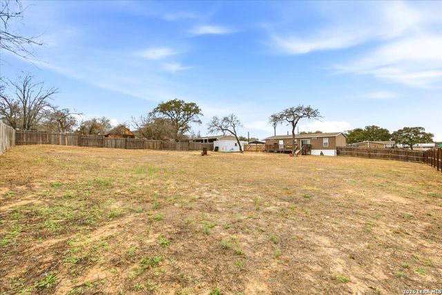 101 Rocky Ridge, Poteet, TX 78065