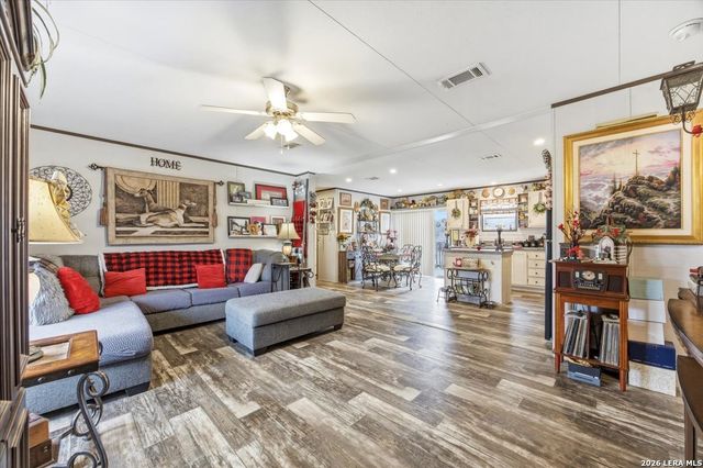 101 Rocky Ridge, Poteet, TX 78065