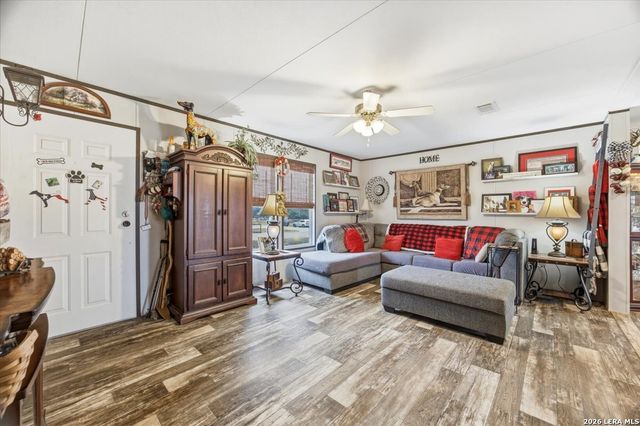 101 Rocky Ridge, Poteet, TX 78065