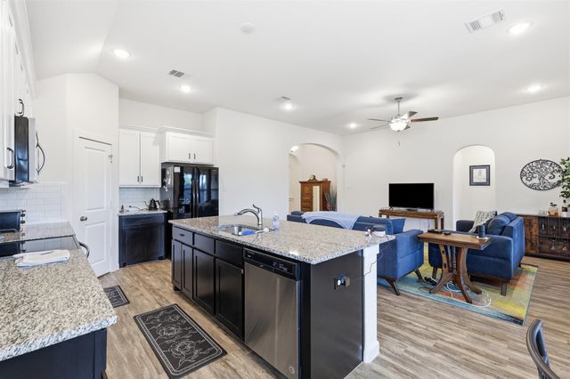 3920 Madison Lane, Denton, TX 76208