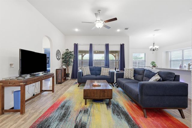 3920 Madison Lane, Denton, TX 76208