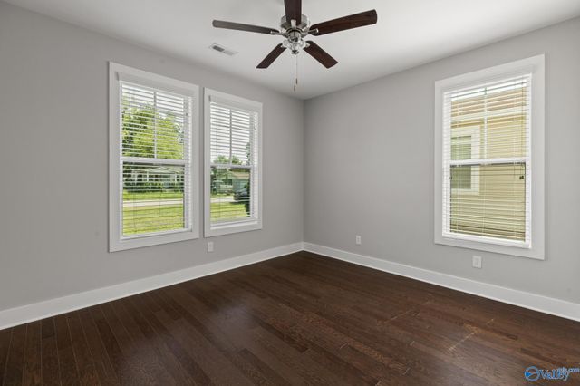 2715 SW 6th Avenue Sw, Huntsville, AL 35805