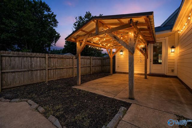 2715 SW 6th Avenue Sw, Huntsville, AL 35805