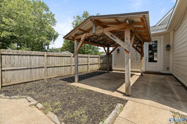 2715 SW 6th Avenue Sw, Huntsville, AL 35805