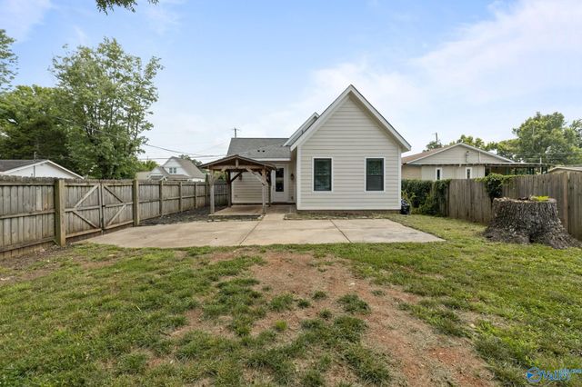 2715 SW 6th Avenue Sw, Huntsville, AL 35805