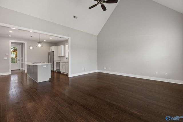 2715 SW 6th Avenue Sw, Huntsville, AL 35805