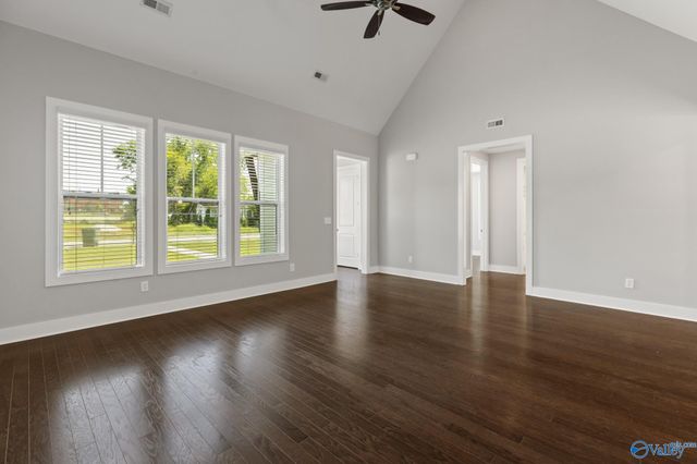 2715 SW 6th Avenue Sw, Huntsville, AL 35805