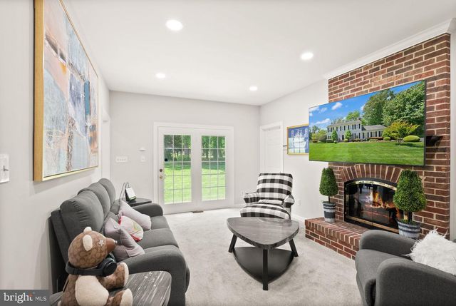 6822 JEREMIAH CT, Fairfax Station, VA 22039